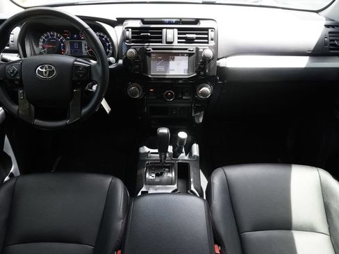 Used 2015 Toyota 4Runner Trail Premium AWD/4WD image 9