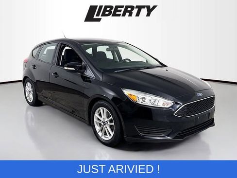 Used 2016 Ford Focus SE image 1