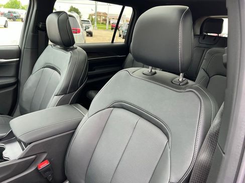 New 2026 Jeep Grand Cherokee L Limited AWD/4WD image 32