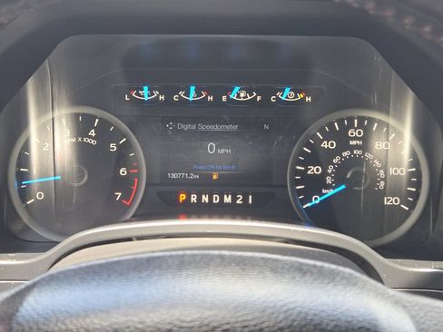 Used 2017 Ford F150 XLT w/ Equipment Group 302A Luxury AWD/4WD image 17