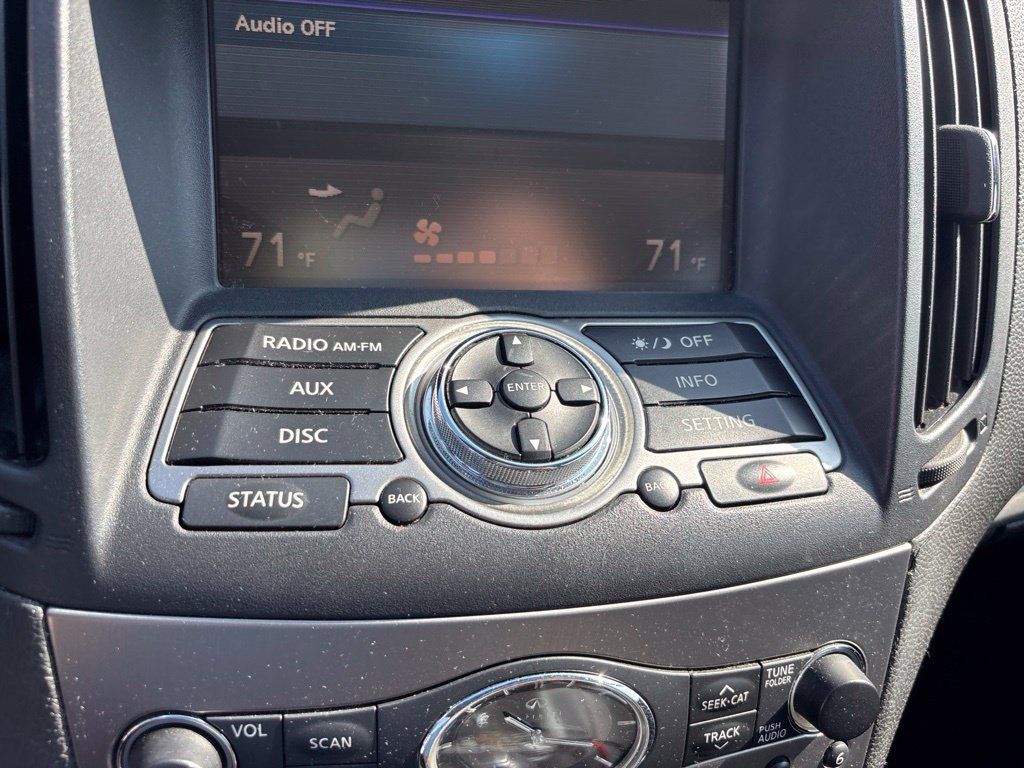Used 2010 INFINITI G37 Journey RWD image 24