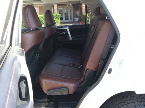 Used 2018 Toyota 4Runner Limited AWD/4WD image 42