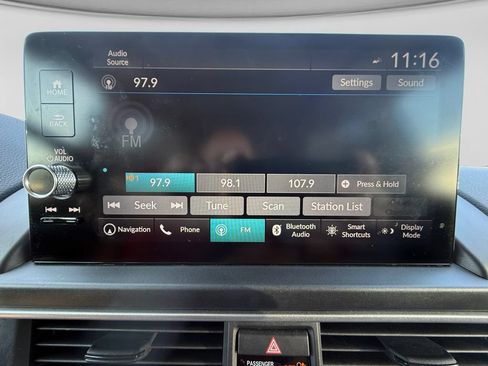 Used 2025 Honda Pilot Elite image 25