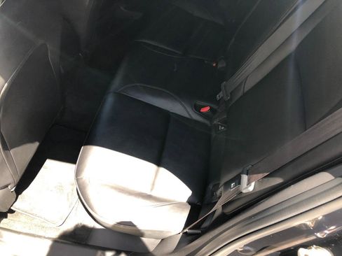 Used 2019 MAZDA MAZDA3 AWD Hatchback w/ Preferred Pkg image 23