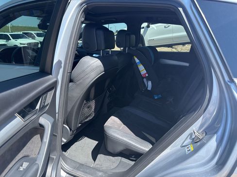 Used 2019 Audi SQ5 Premium w/ Convenience Package AWD/4WD image 8