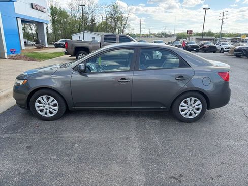 Used 2013 Kia Forte EX image 1
