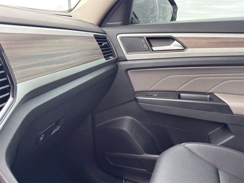 Used 2021 Volkswagen Atlas SEL w/ MDO Package (Bench Seat) image 21