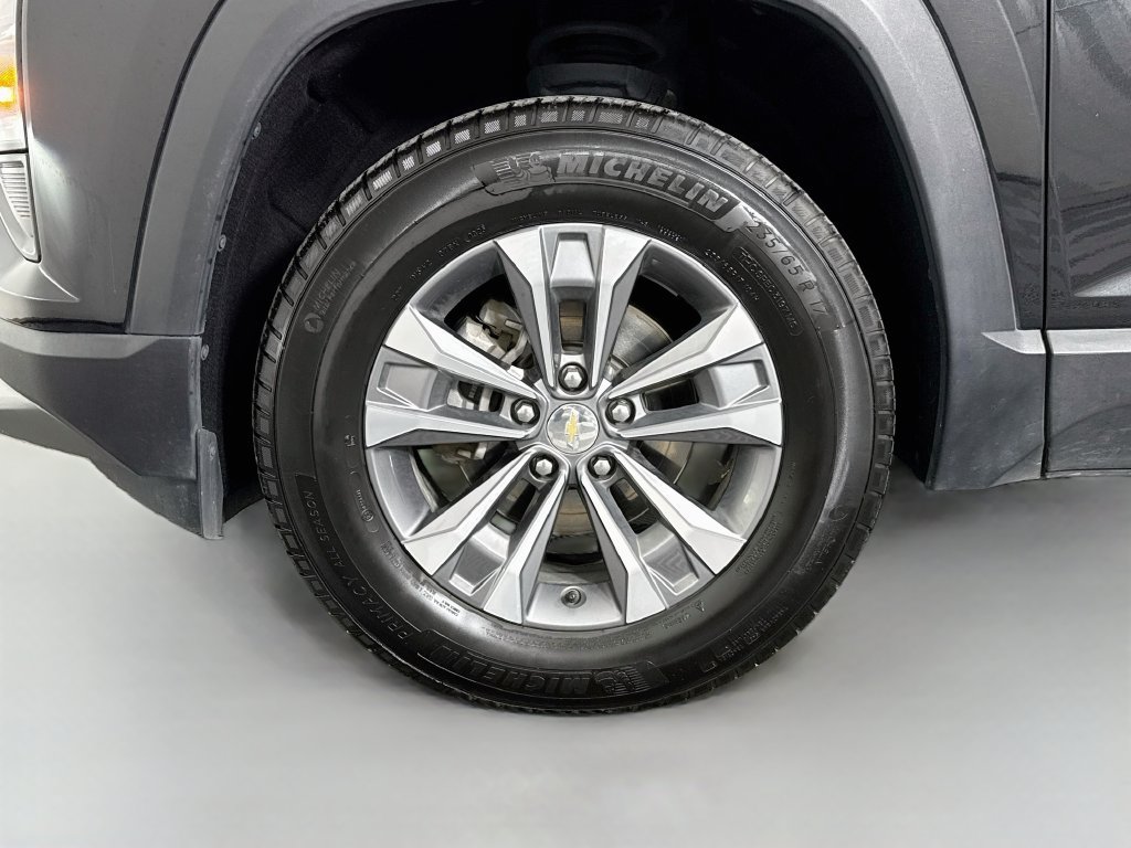 Used 2025 Chevrolet Equinox LT AWD/4WD image 29