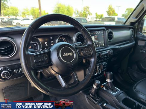 Used 2021 Jeep Gladiator Willys image 23