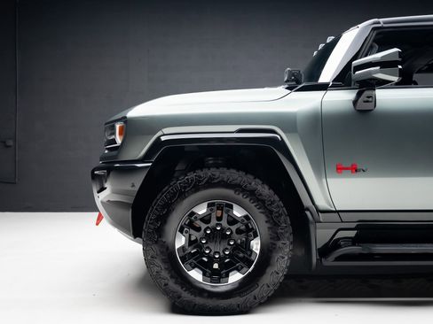 Used 2024 GMC Hummer EV 3X w/ Extreme Off-Road Package AWD/4WD image 19