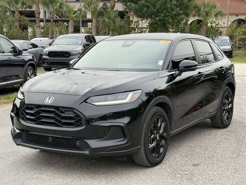 Used 2023 Honda HR-V Sport image 9