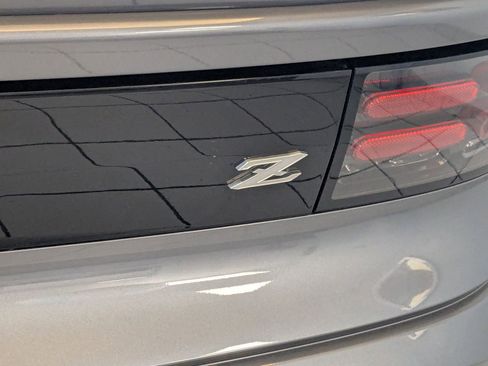 Used 2025 Nissan Z Performance w/ Floor Mat Package RWD image 20