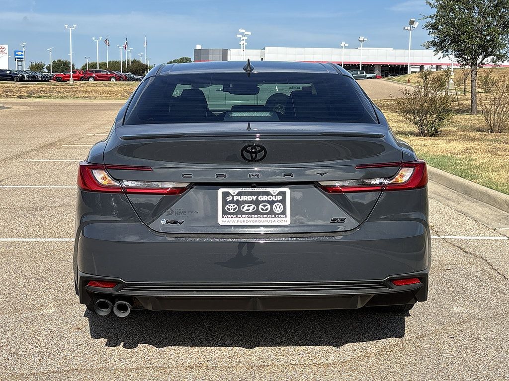Used 2025 Toyota Camry SE w/ Convenience Package FWD image 6