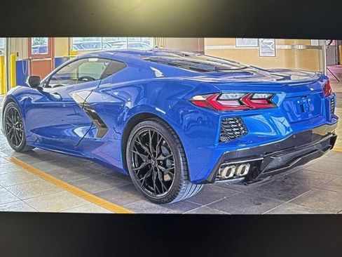 Used 2024 Chevrolet Corvette Stingray Preferred Cpe w/ 2LT image 3