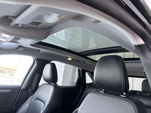 Used 2024 Ford Escape Platinum image 23