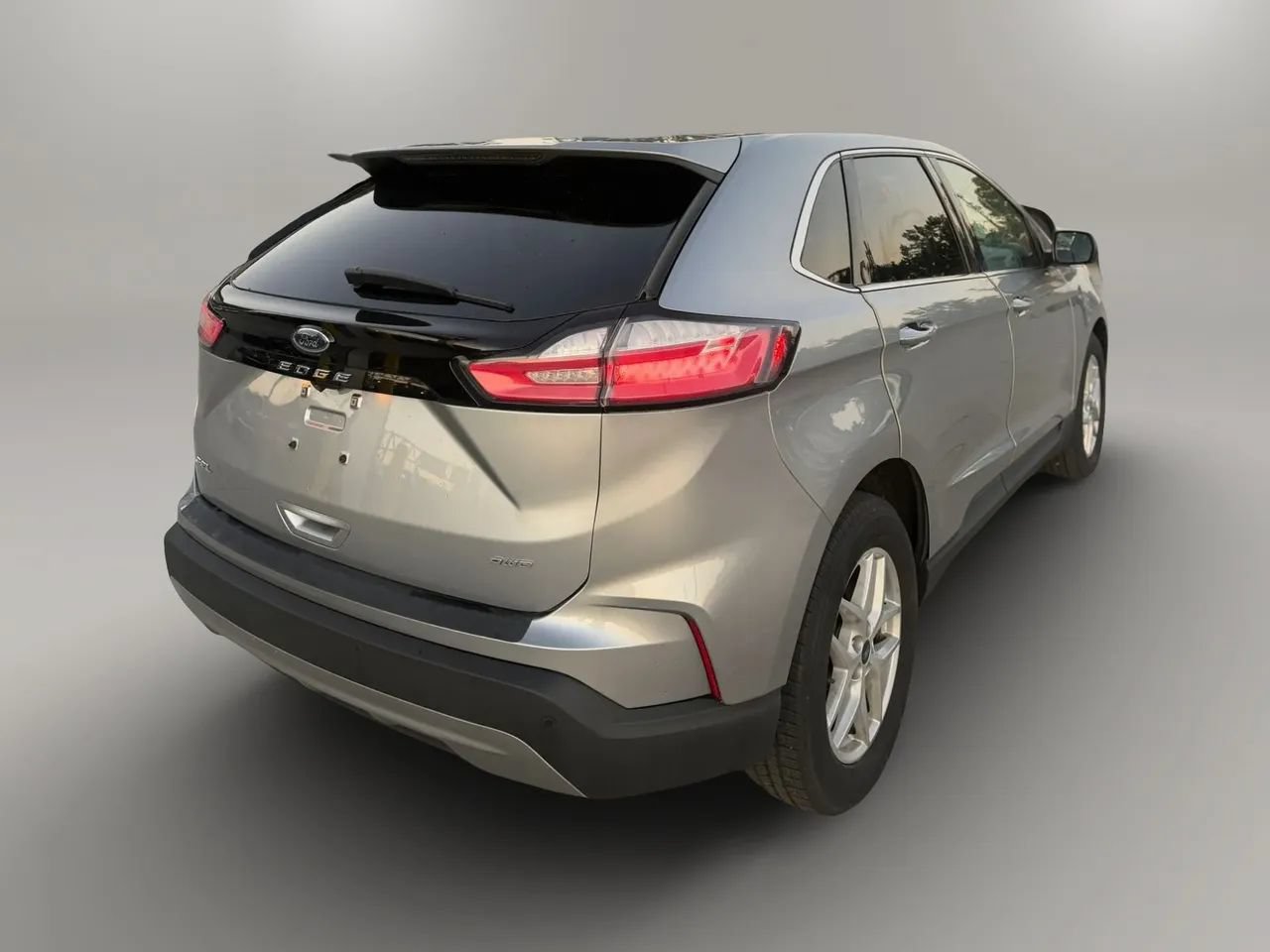 Used 2021 Ford Edge SEL AWD/4WD image 7