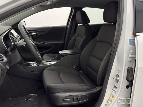 Used 2023 Chevrolet Malibu LT image 13
