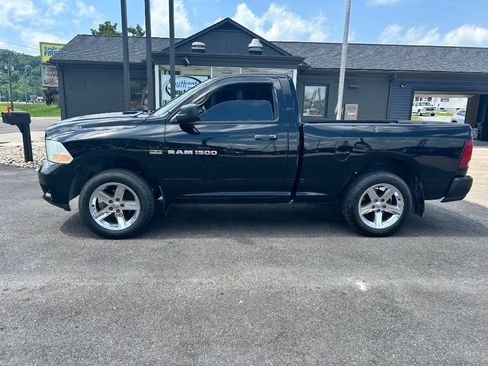 Used 2012 RAM 1500 Express RWD image 4