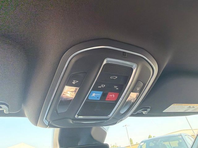 Used 2024 Jeep Wagoneer L Series III w/ Flexible Seating Group AWD/4WD image 30