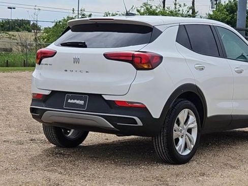 Used 2025 Buick Encore GX Preferred FWD image 8