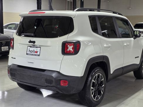 Used 2023 Jeep Renegade Latitude image 11