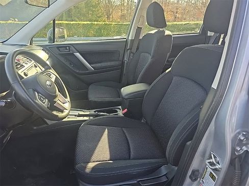 Used 2018 Subaru Forester 2.5i w/ Alloy Wheel Package image 14
