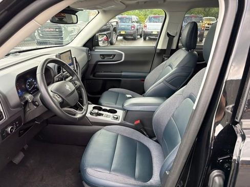 Used 2023 Ford Bronco Sport Outer Banks w/ Tech Package AWD/4WD image 12
