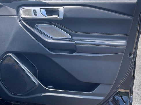 Used 2020 Ford Explorer ST w/ ST Street Pack AWD/4WD image 27