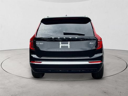New 2026 Volvo XC90 B6 Plus w/ Protection Package Premier AWD/4WD image 4