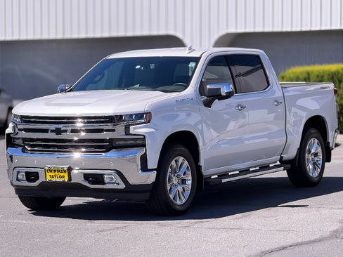 Used 2019 Chevrolet Silverado 1500 LTZ w/ LTZ Plus Package AWD/4WD image 18
