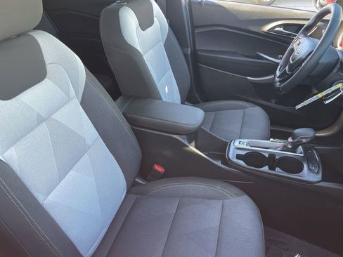 Used 2024 Chevrolet Trax RS w/ Driver Confidence Package image 24