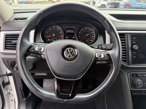 Used 2019 Volkswagen Atlas SE image 18