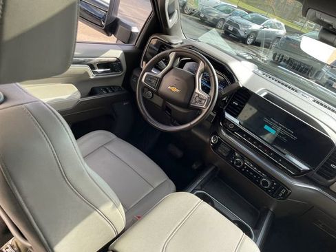 Used 2024 Chevrolet Silverado 2500 LTZ w/ LTZ Premium Package image 22
