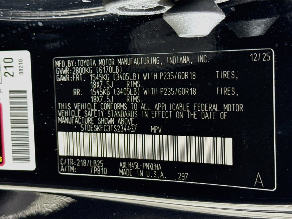 Used 2026 Toyota Sienna Platinum AWD/4WD image 34
