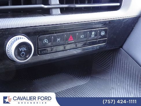 Certified 2025 Ford Explorer ST-Line AWD/4WD image 28