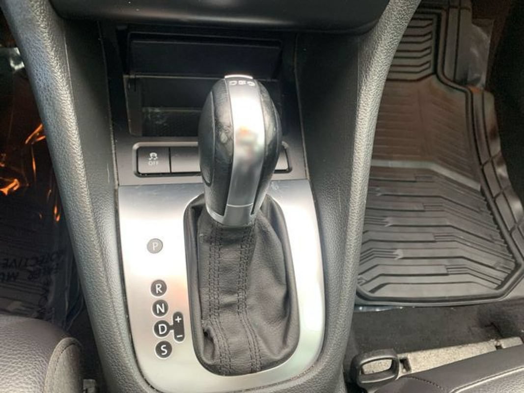 Used 2011 Volkswagen Jetta TDI FWD image 13