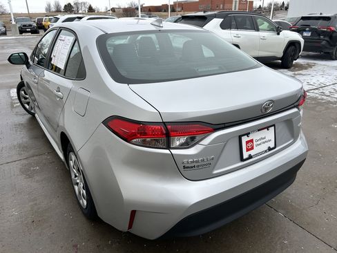 Certified 2023 Toyota Corolla LE image 4