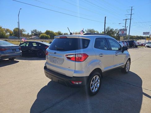 Used 2021 Ford EcoSport SE w/ SE Convenience Package image 4