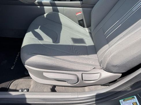Certified 2024 Hyundai Elantra SEL w/ Convenience Package FWD image 15