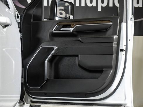 Used 2024 Chevrolet Silverado 2500 LT AWD/4WD image 34