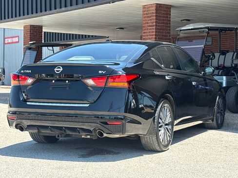 Used 2023 Nissan Altima 2.5 SV w/ SV Premium Package FWD image 8