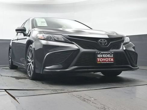 Certified 2023 Toyota Camry SE w/ Cold Weather Package AWD/4WD image 35
