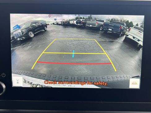 Used 2025 Toyota 4Runner TRD Off-Road image 12