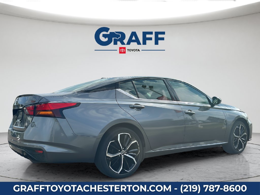 Used 2025 Nissan Altima 2.5 SR FWD image 6