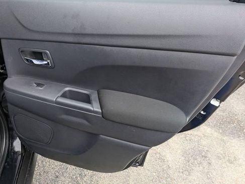 Used 2025 Mitsubishi Outlander Sport ES image 28