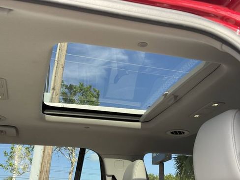Used 2019 GMC Acadia SLT AWD/4WD image 31