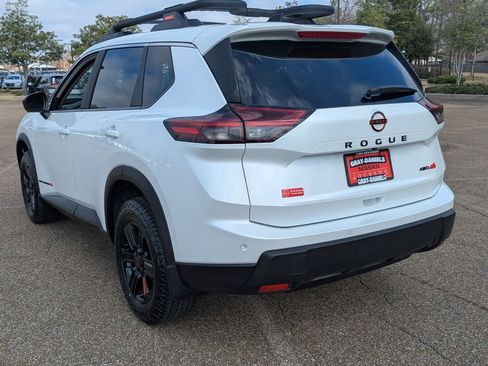 New 2026 Nissan Rogue SV image 35
