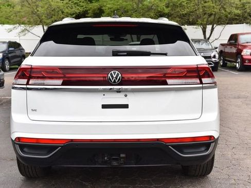 Used 2025 Volkswagen Atlas Cross Sport SE image 6