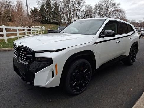 New 2026 BMW XM Label Red image 3