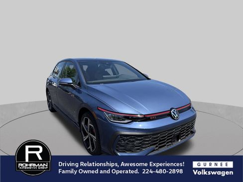 Used 2025 Volkswagen GTI SE FWD image 2